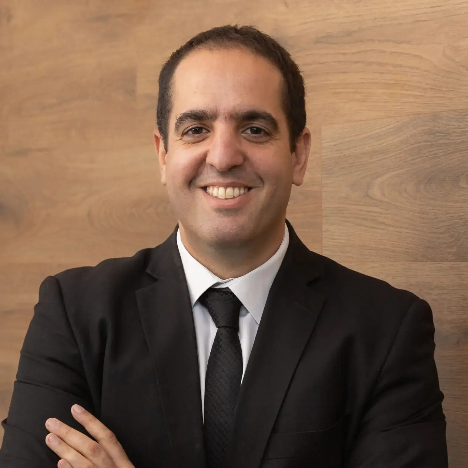 עורך דין נעים לביא